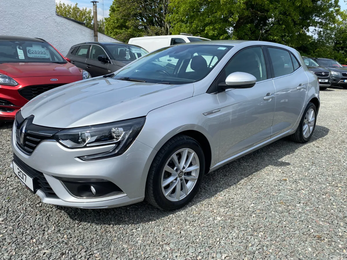 Renault Megane Hatchback, Diesel, 2017, Silver