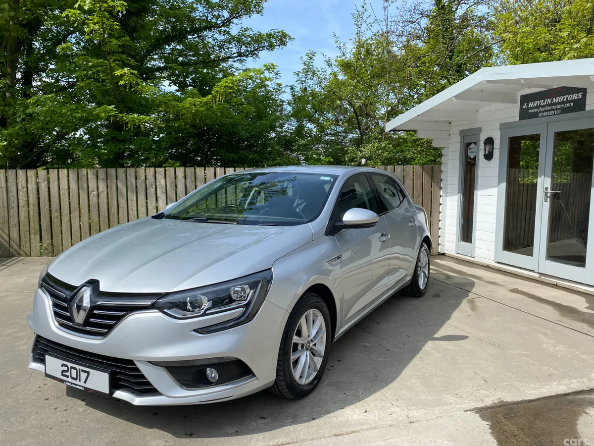 Renault Megane Hatchback, Diesel, 2017, Silver