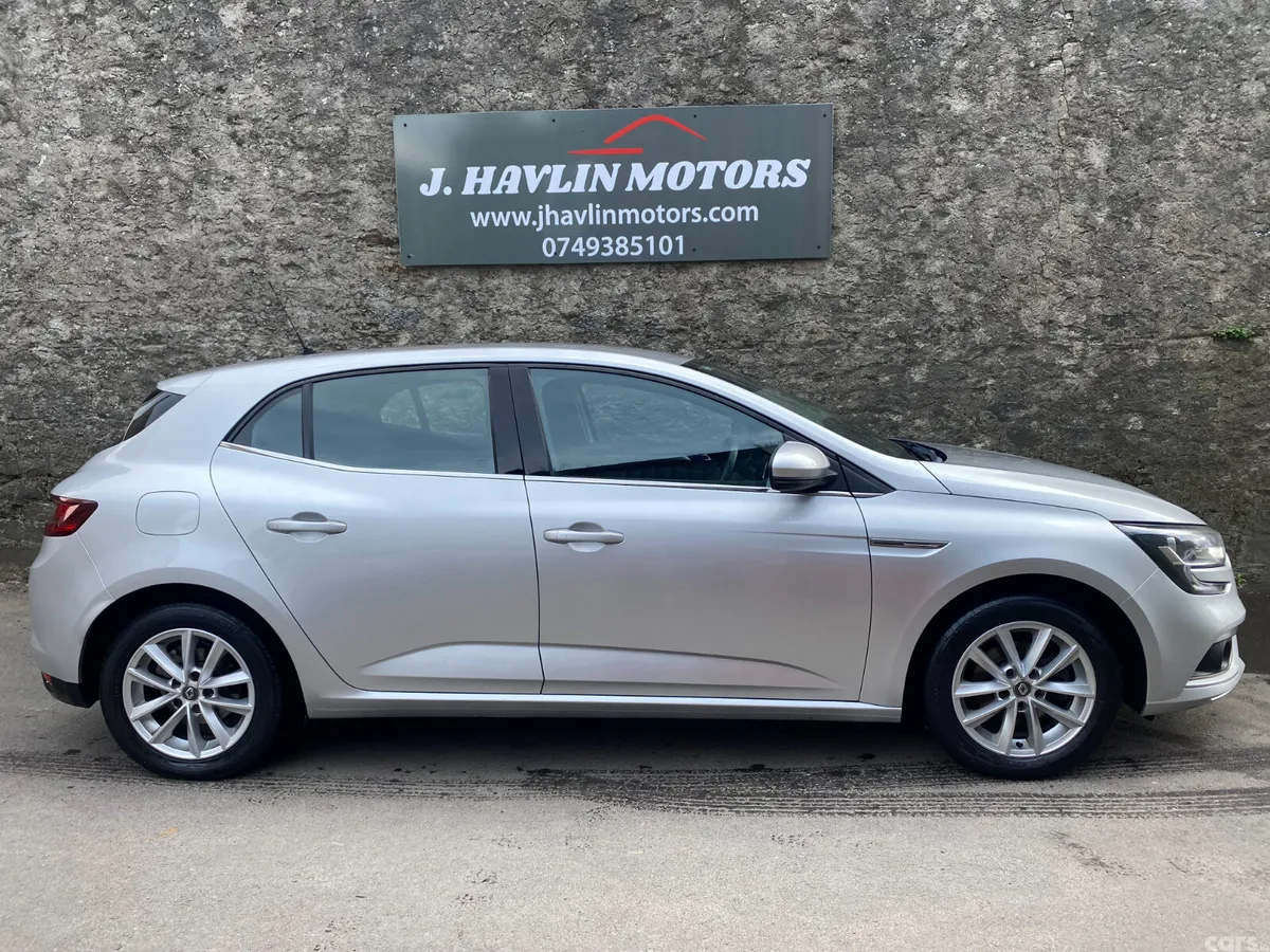 Renault Megane Hatchback, Diesel, 2017, Silver