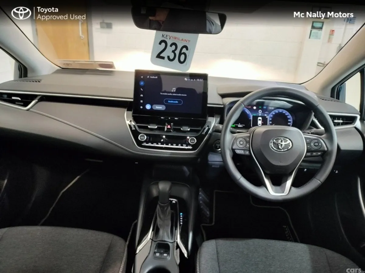 Toyota Corolla Saloon, Petrol Hybrid, 2025, Blue