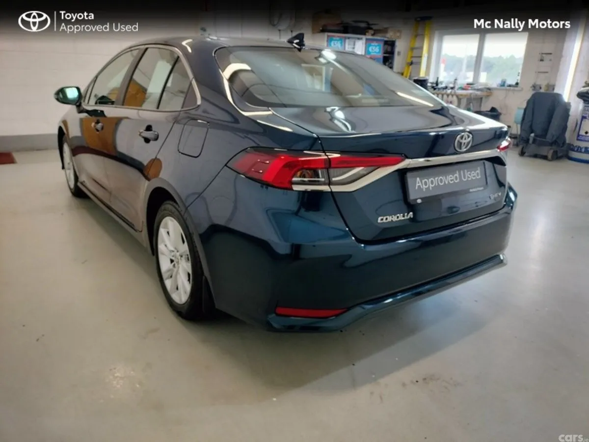Toyota Corolla Saloon, Petrol Hybrid, 2025, Blue