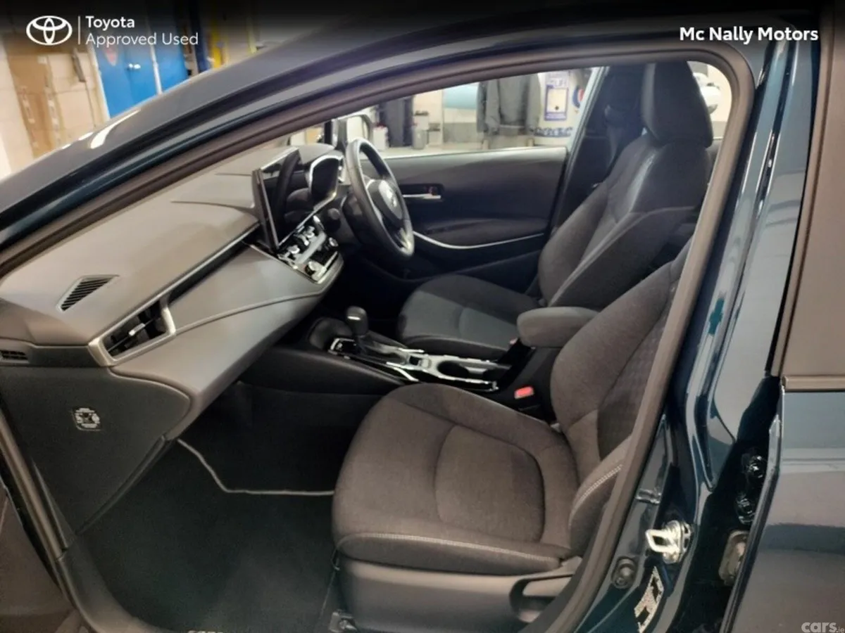 Toyota Corolla Saloon, Petrol Hybrid, 2025, Blue