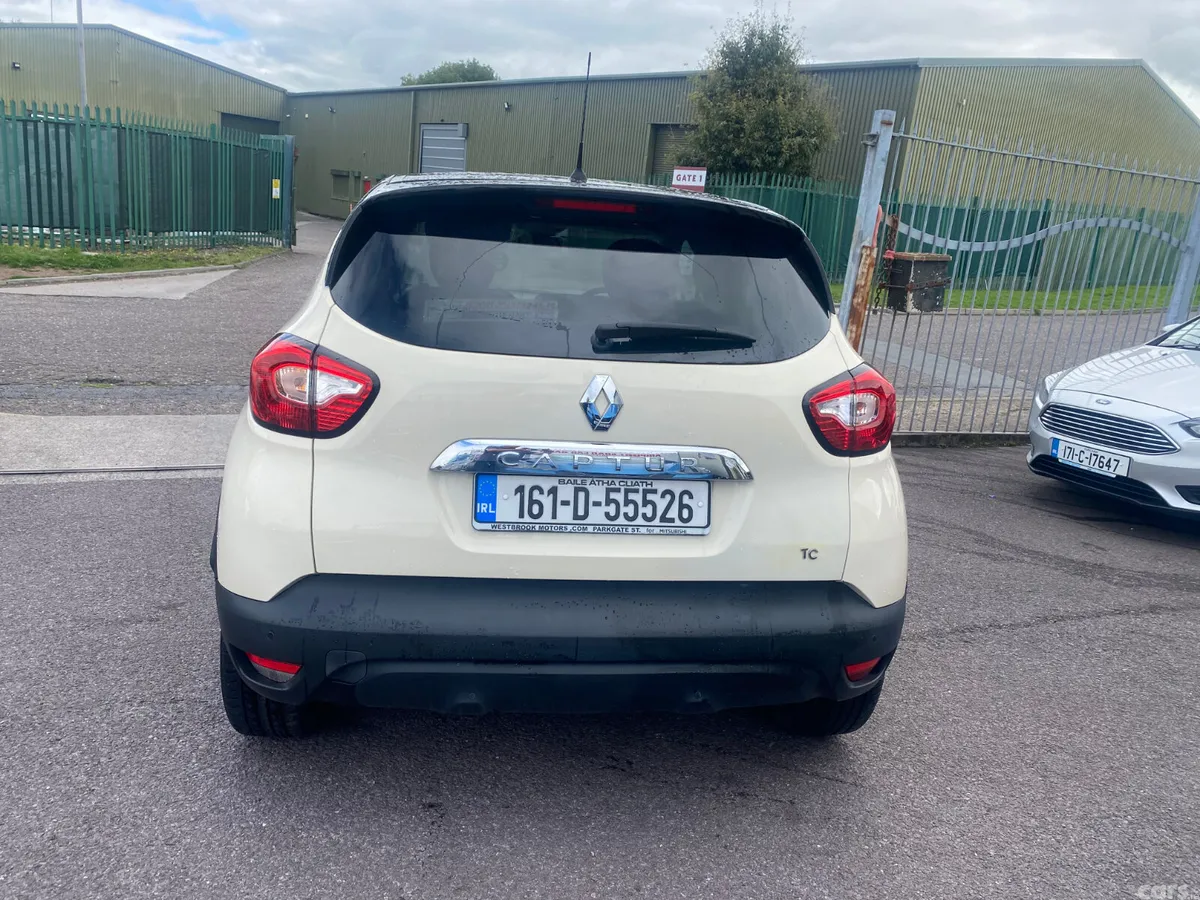 Renault Captur Hatchback, Petrol, 2016, Beige