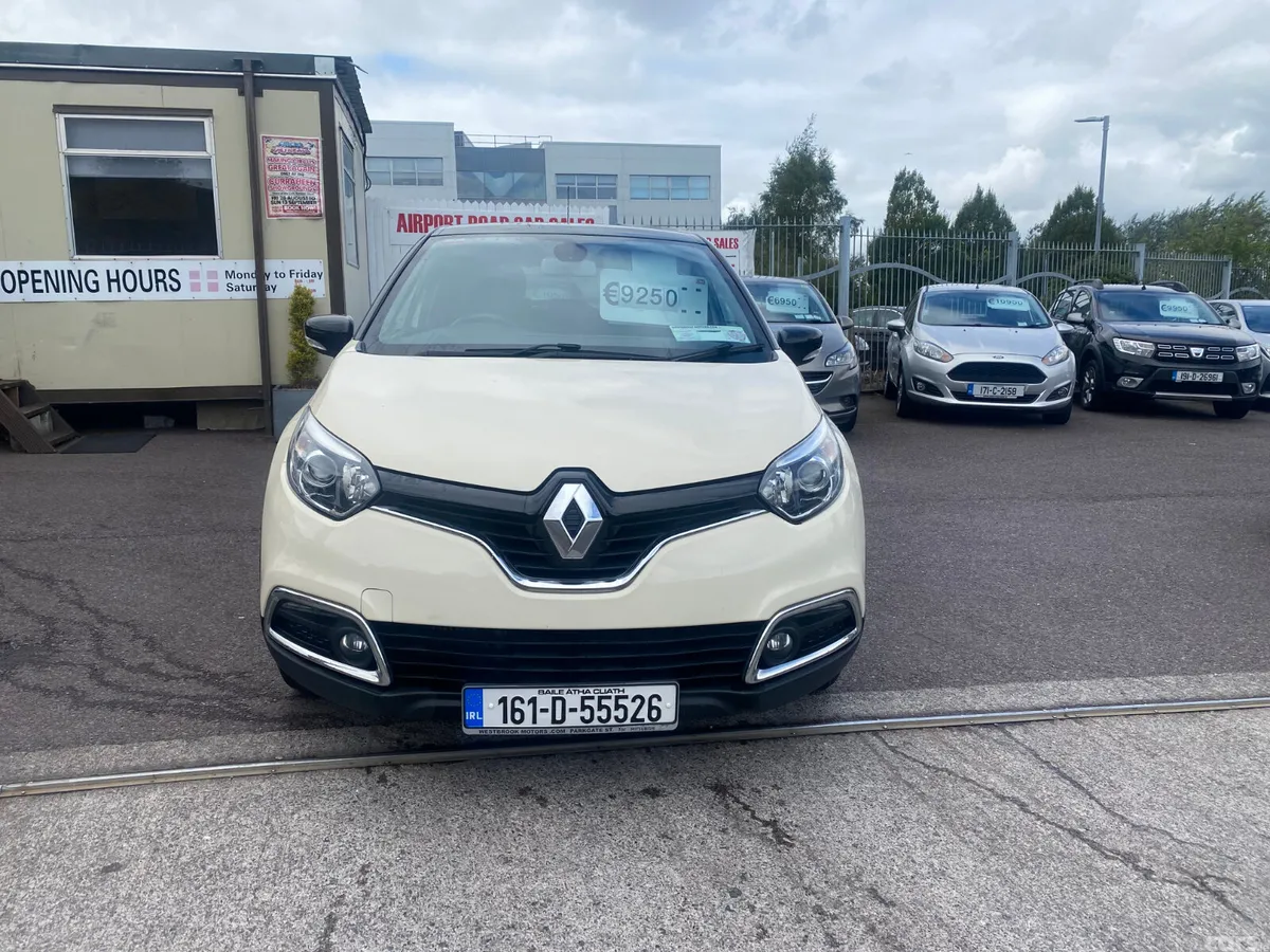 Renault Captur Hatchback, Petrol, 2016, Beige
