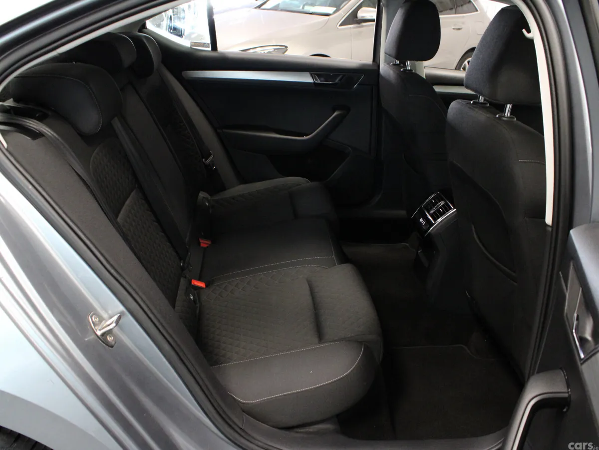 Skoda Superb Saloon, Diesel, 2021, Grey