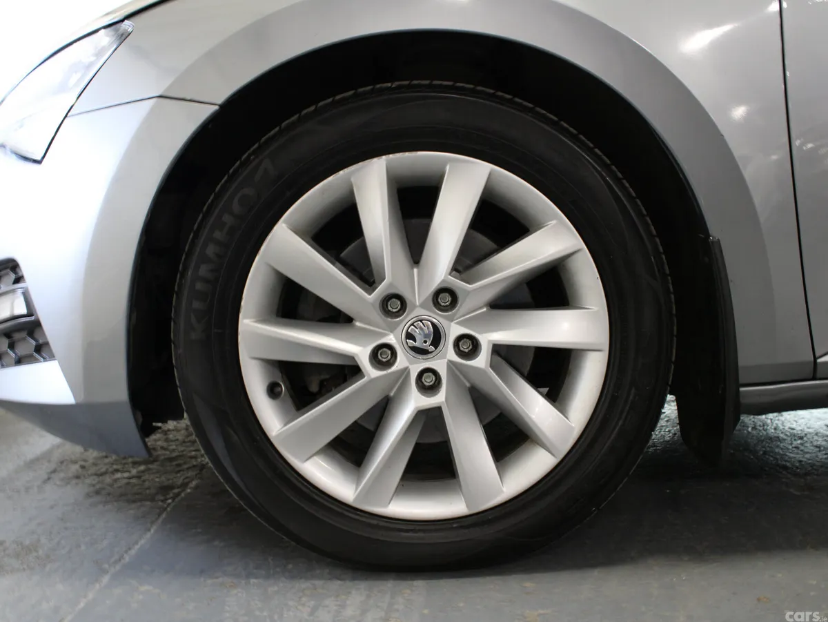 Skoda Superb Saloon, Diesel, 2021, Grey