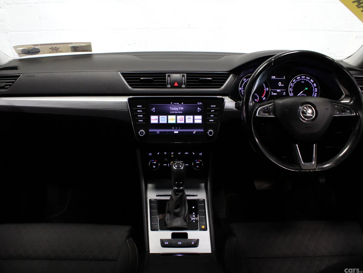 Skoda Superb Saloon, Diesel, 2021, Grey