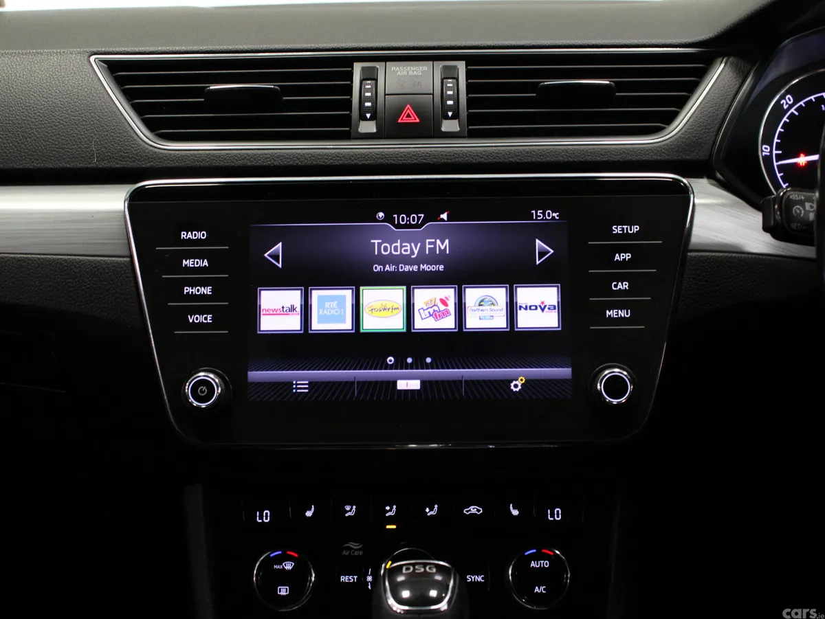 Skoda Superb Saloon, Diesel, 2021, Grey