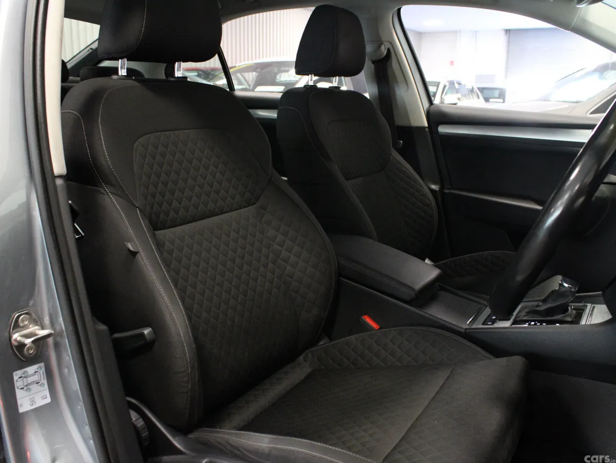 Skoda Superb Saloon, Diesel, 2021, Grey