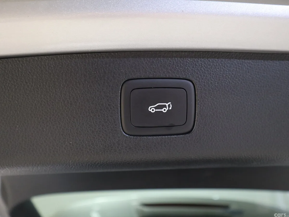 MG HS SUV, Petrol Hybrid, 2024, Silver