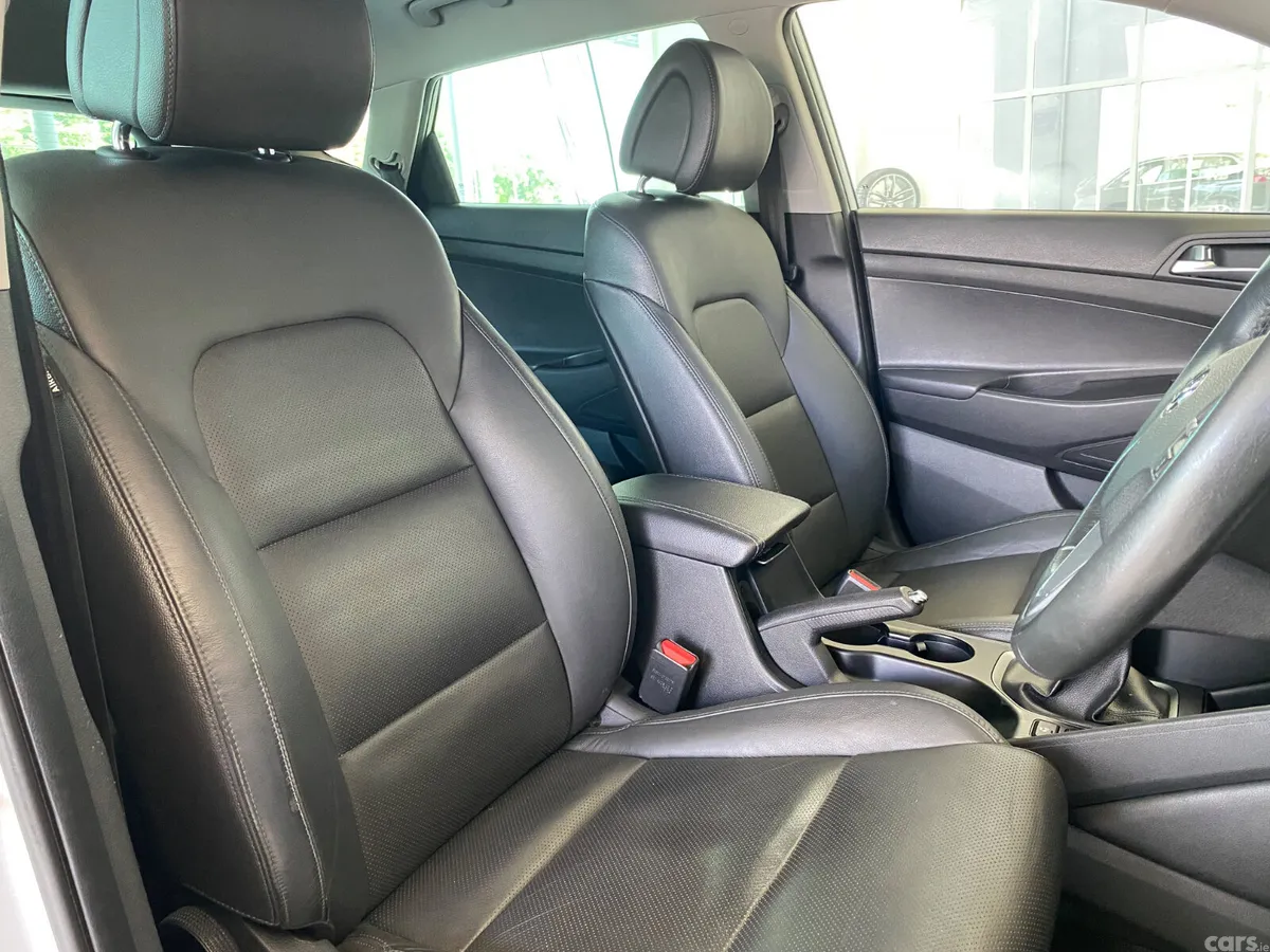 Hyundai Tucson SUV, Diesel, 2017, White