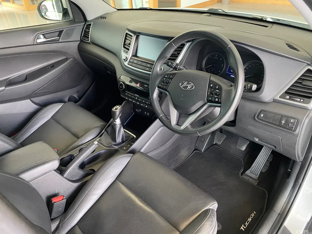 Hyundai Tucson SUV, Diesel, 2017, White