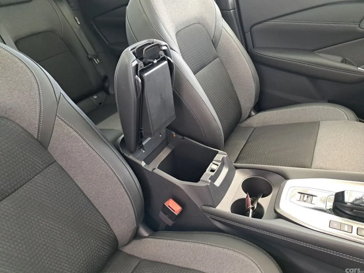 Nissan Qashqai SUV, Petrol Hybrid, 2026, White