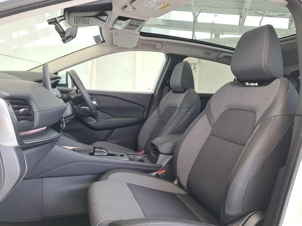 Nissan Qashqai SUV, Petrol Hybrid, 2026, White