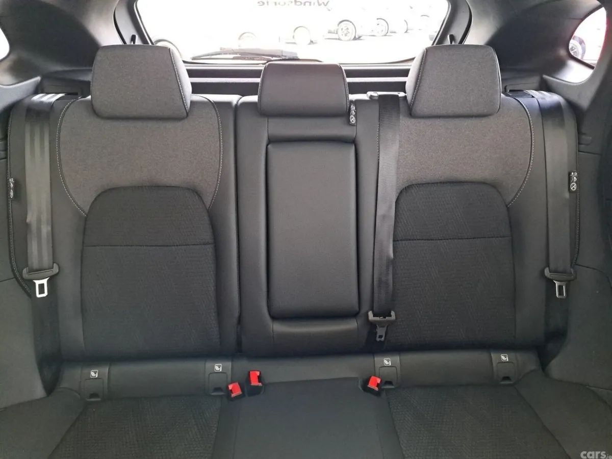 Nissan Qashqai SUV, Petrol Hybrid, 2026, White