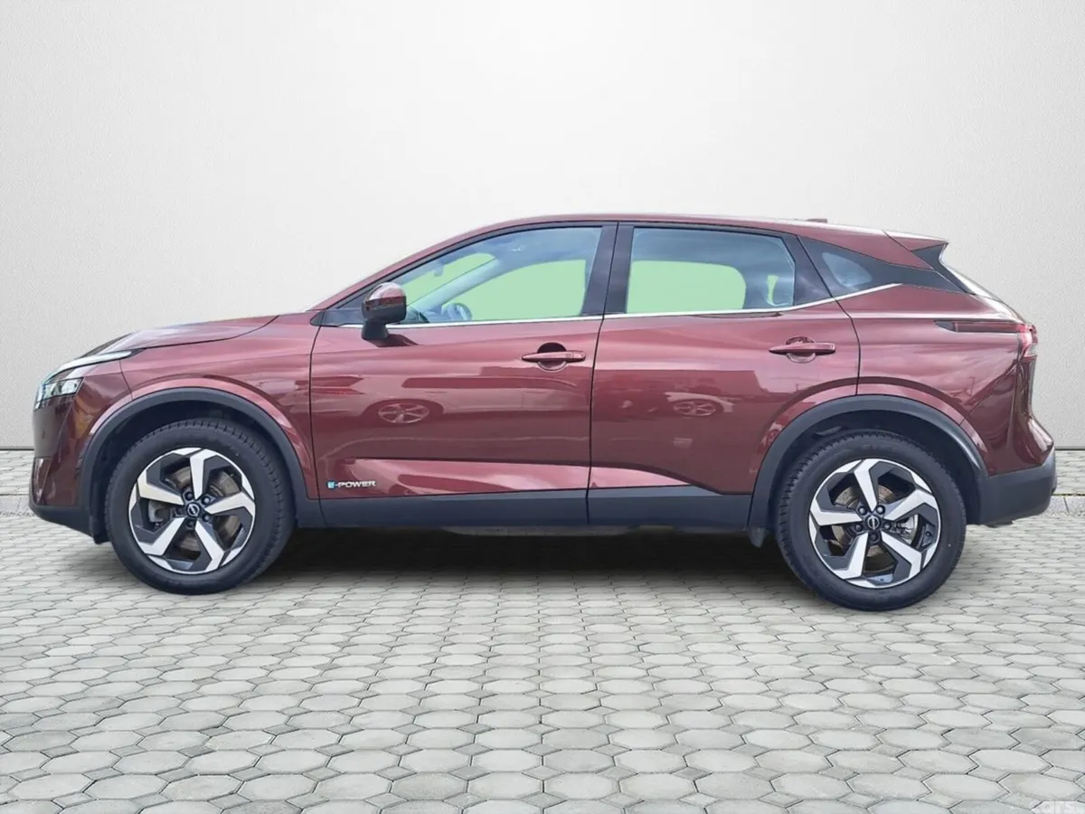 Nissan Qashqai SUV, Petrol Hybrid, 2024, Red