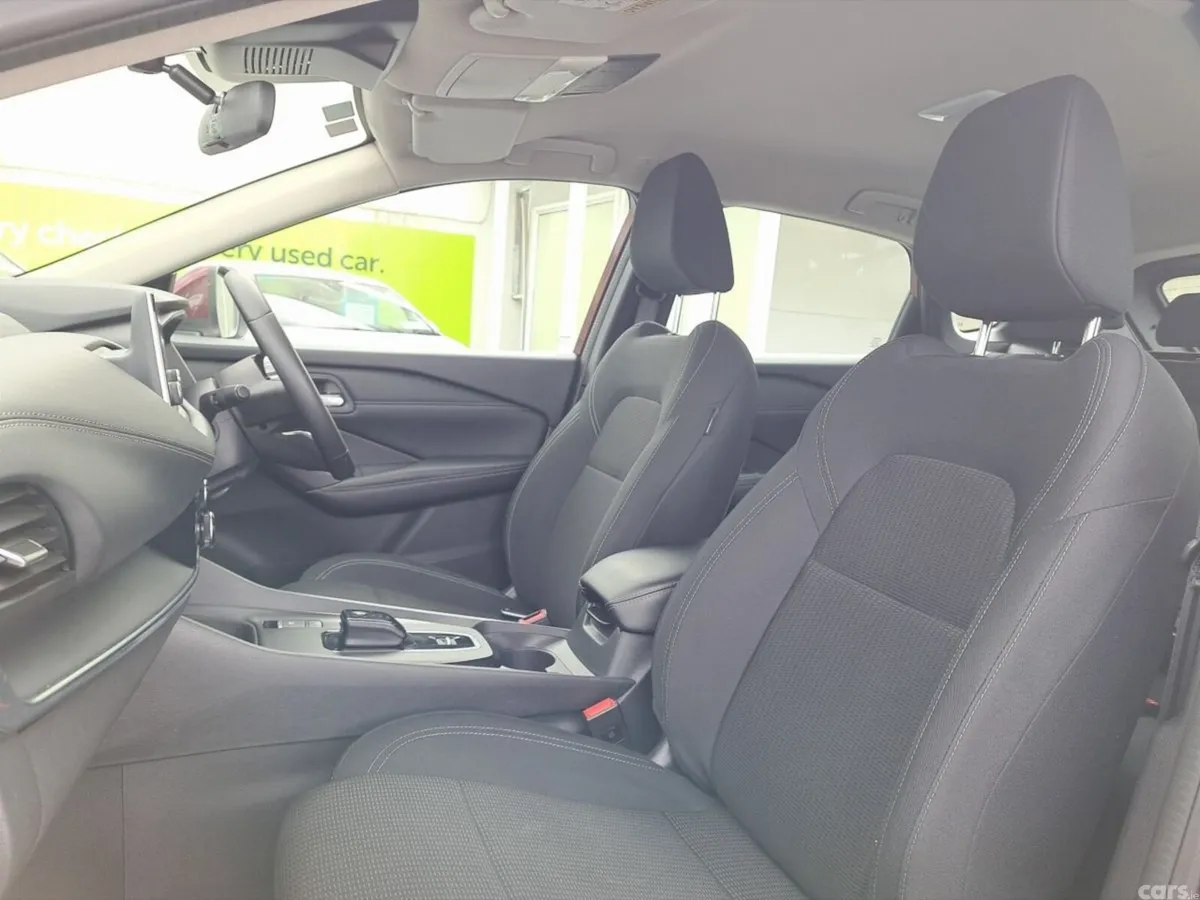 Nissan Qashqai SUV, Petrol Hybrid, 2024, Red