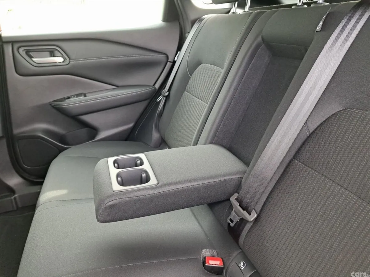 Nissan Qashqai SUV, Petrol Hybrid, 2024, Red
