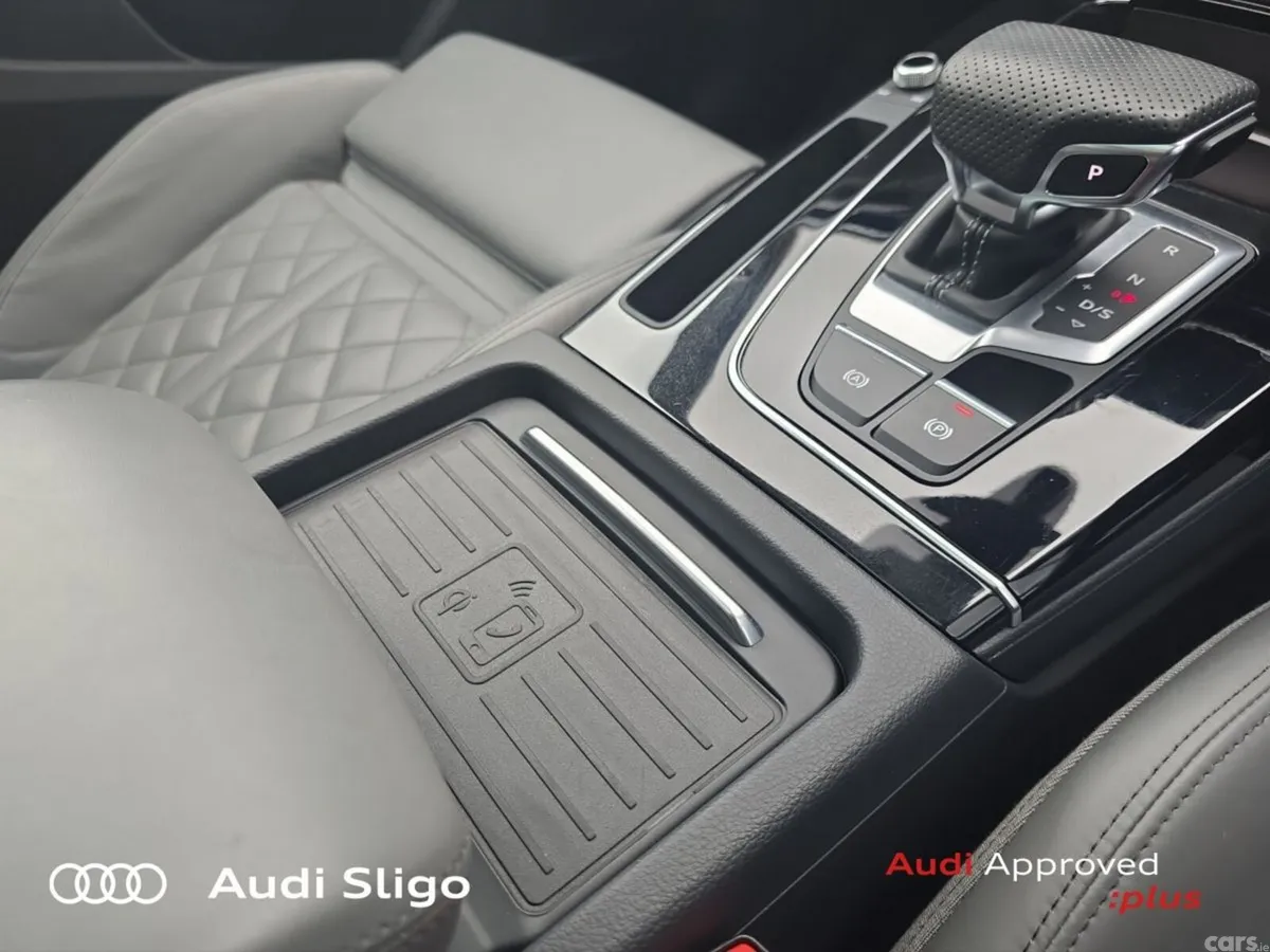 Audi Q5 SUV, Petrol Plug-in Hybrid, 2025, Blue