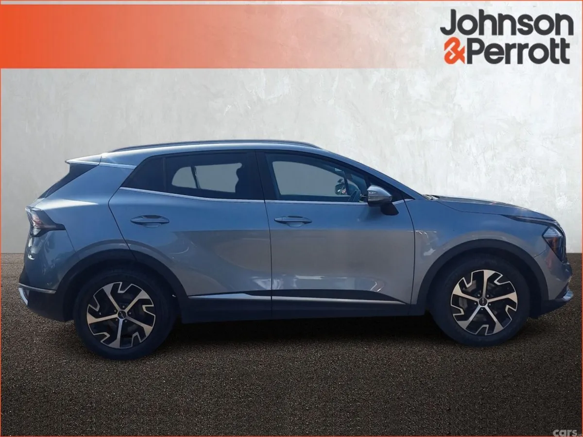 Kia Sportage SUV, Diesel Hybrid, 2023, Grey