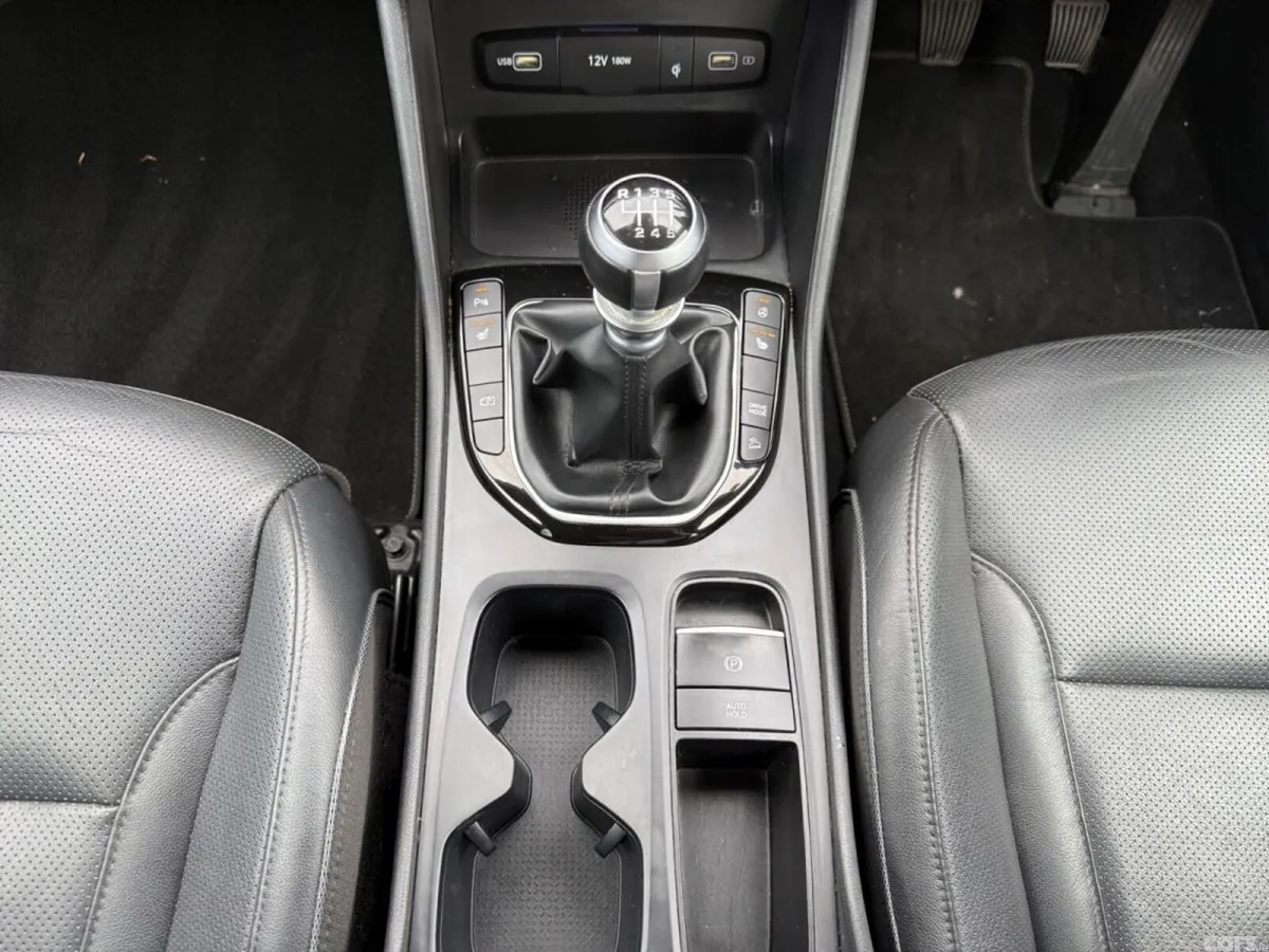 Hyundai Tucson SUV, Diesel, 2021, Red