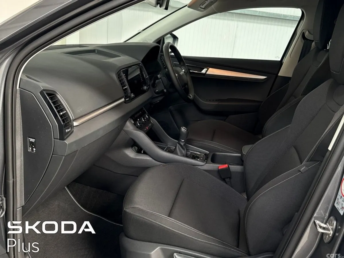 Skoda Karoq Estate, Petrol, 2026, Grey
