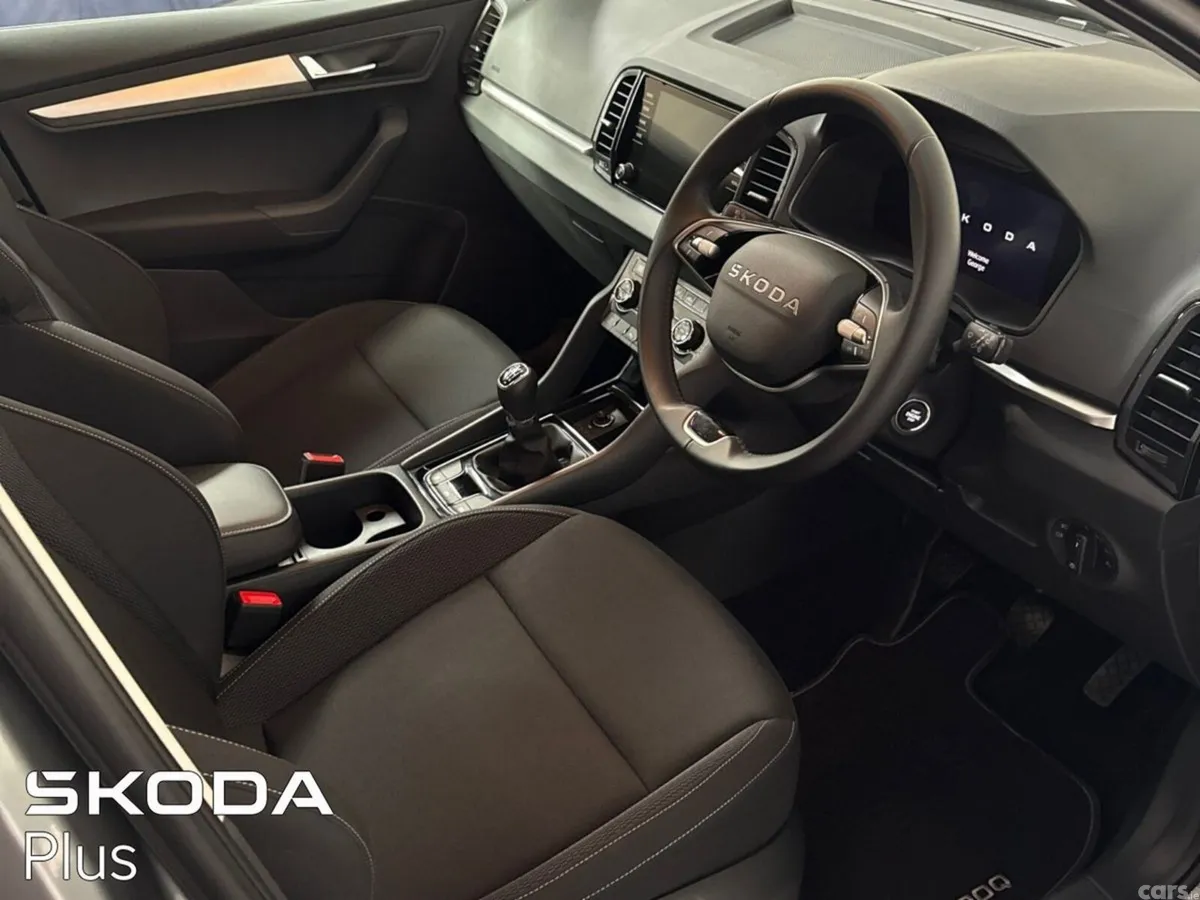 Skoda Karoq Estate, Petrol, 2026, Grey