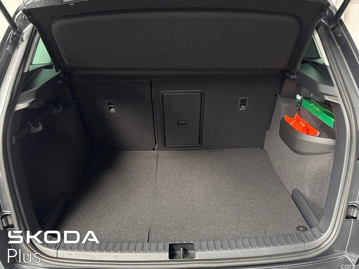 Skoda Karoq Estate, Petrol, 2026, Grey