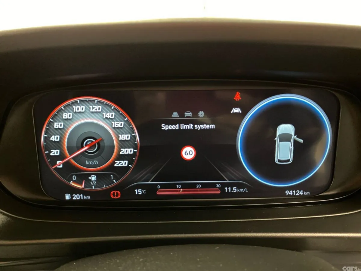 Hyundai i20 Hatchback, Petrol, 2022, Red