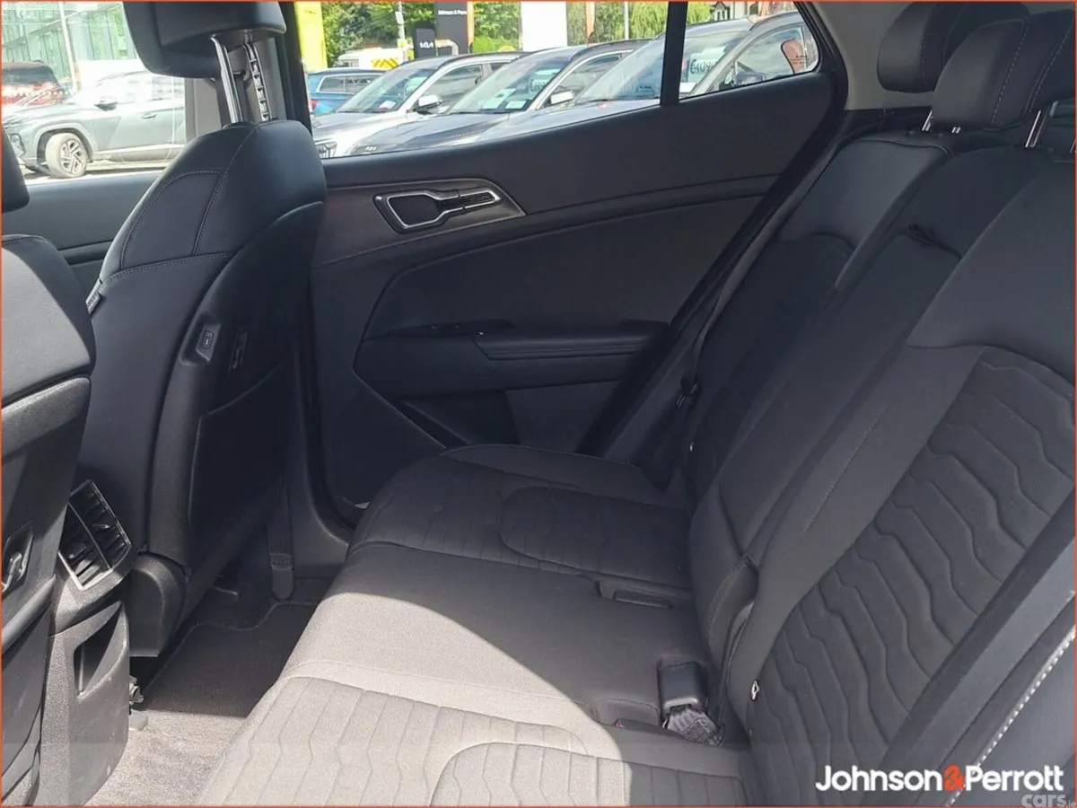Kia Sportage SUV, Diesel Hybrid, 2023, Grey