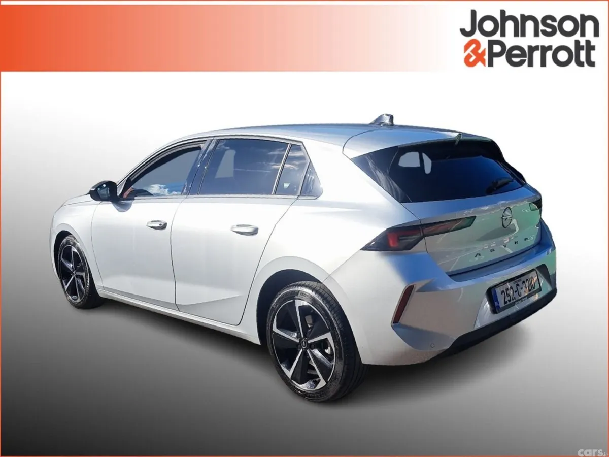 Opel Astra Hatchback, Petrol, 2025, Grey