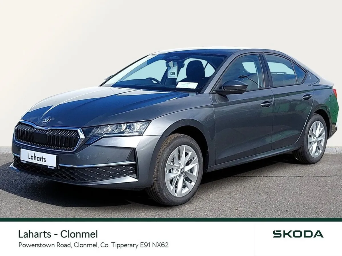 Skoda Octavia Saloon, Petrol, 2026, Grey