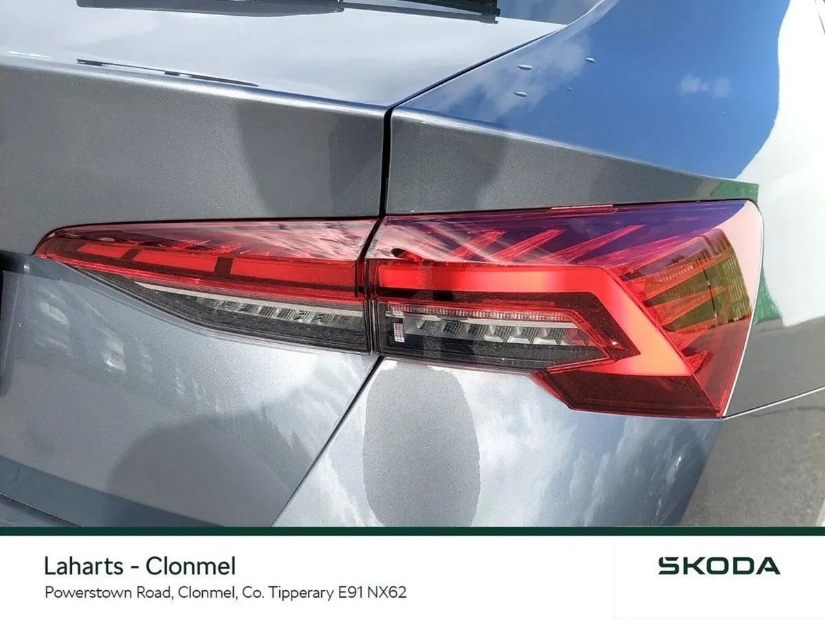 Skoda Octavia Saloon, Petrol, 2026, Grey