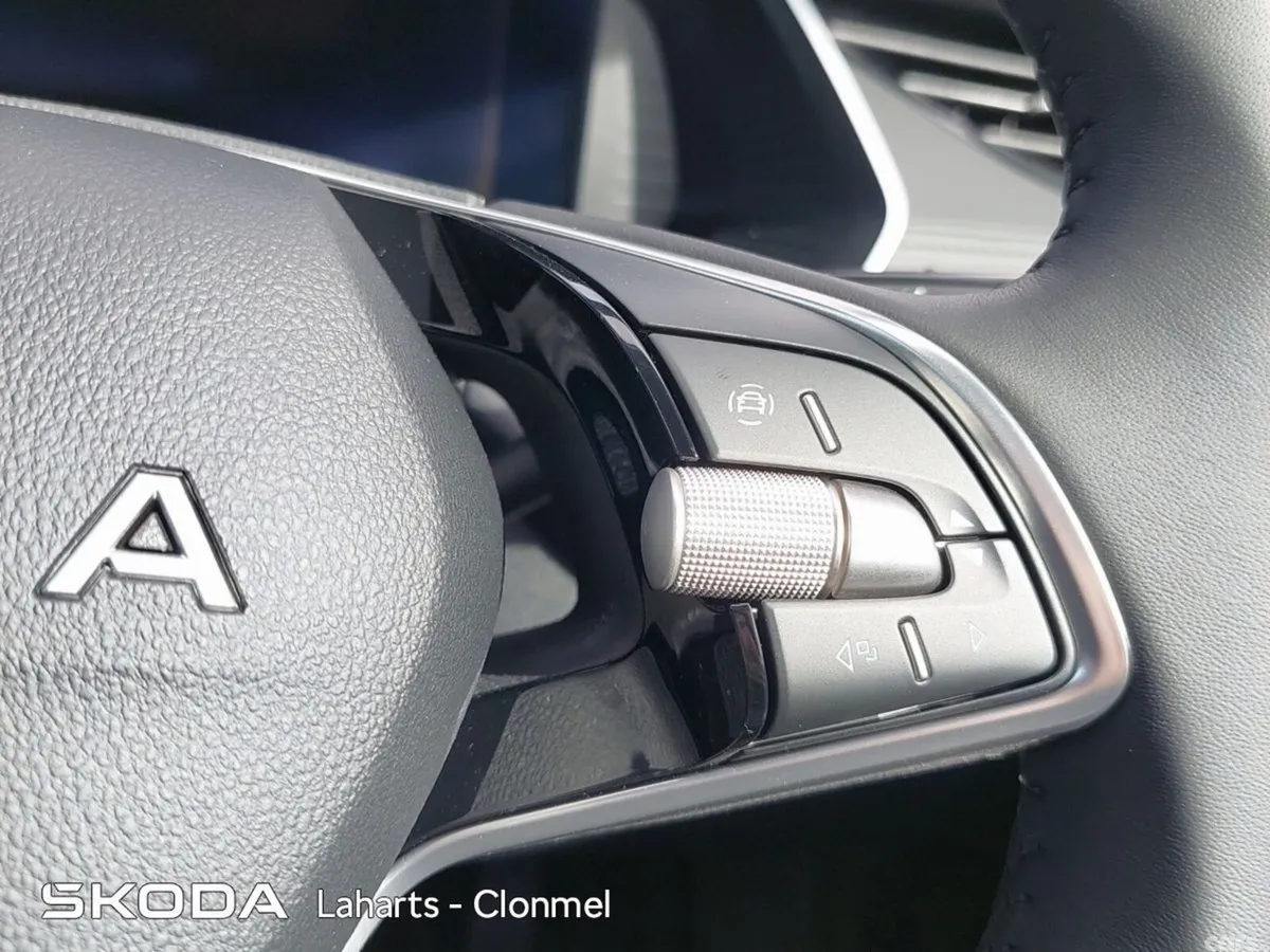 Skoda Octavia Saloon, Petrol, 2026, Grey