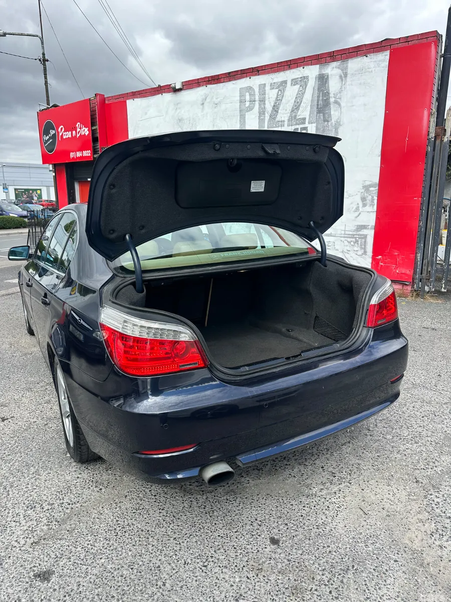 BMW 5-Series Saloon, Diesel, 2008, Blue