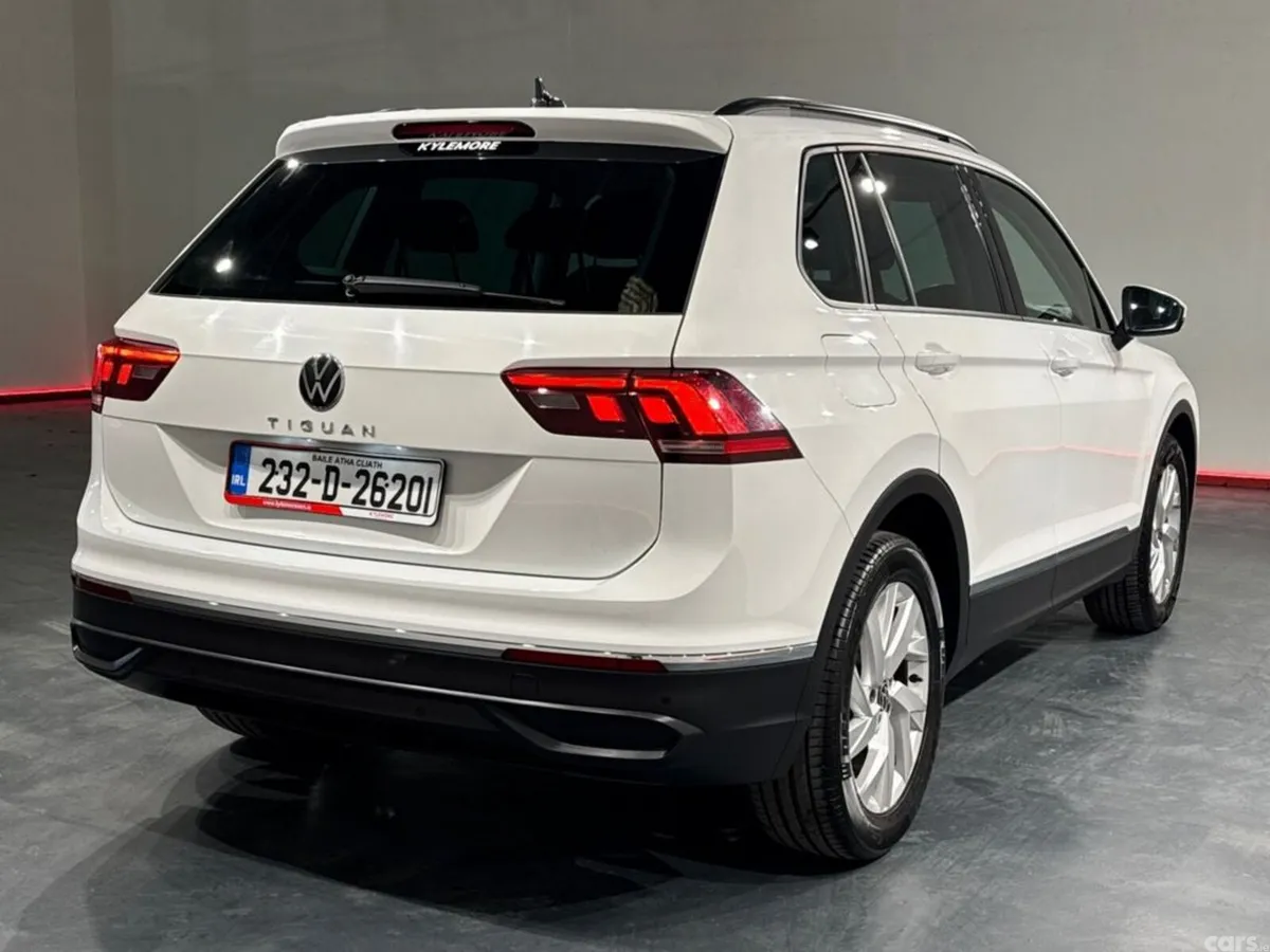 Volkswagen Tiguan SUV, Diesel, 2023, White