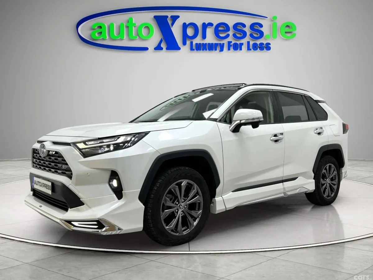 Toyota RAV4 SUV, Petrol Hybrid, 2022, White