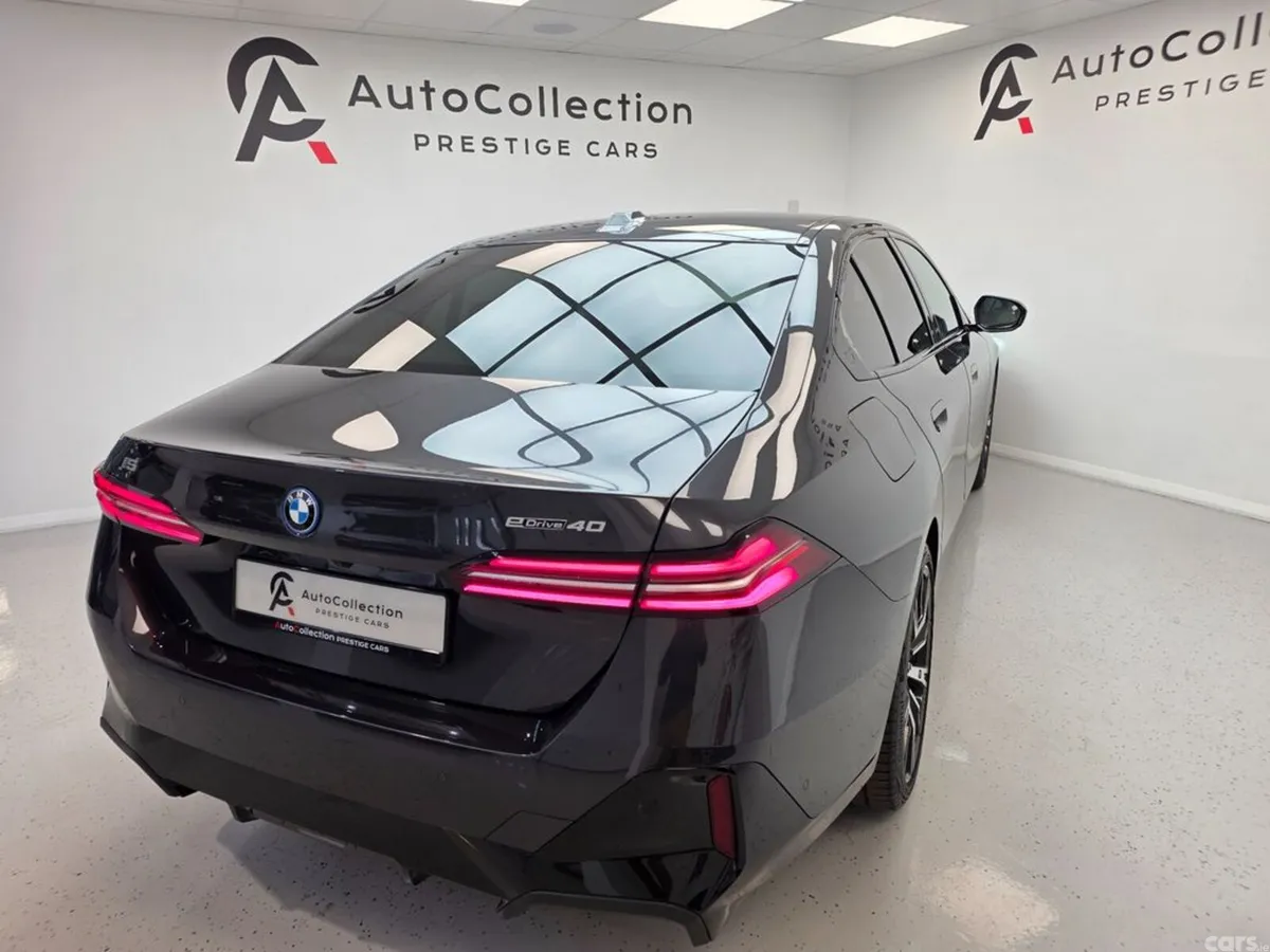 BMW i5 Saloon, Electric, 2025, Grey