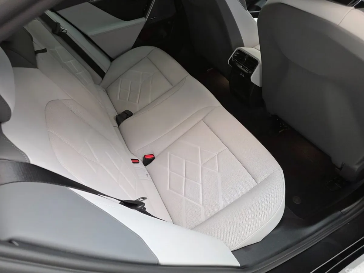 BMW i5 Saloon, Electric, 2025, Grey