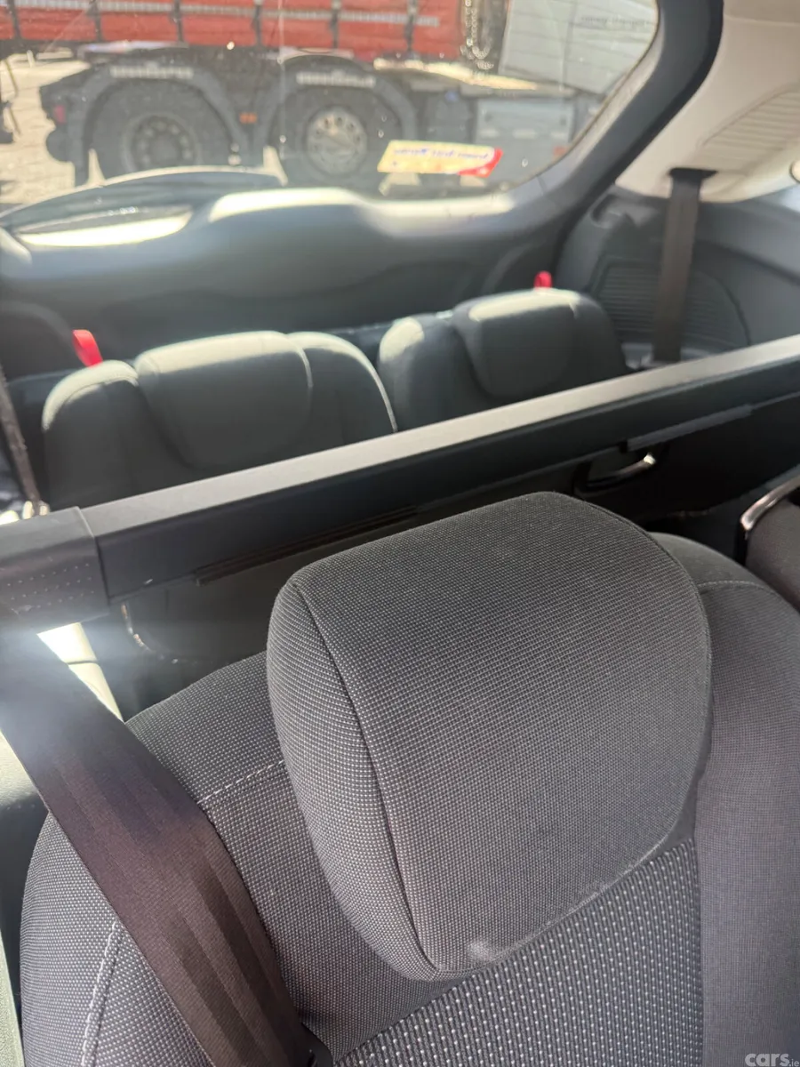Ford Grand C-Max MPV, Diesel, 2013, Silver