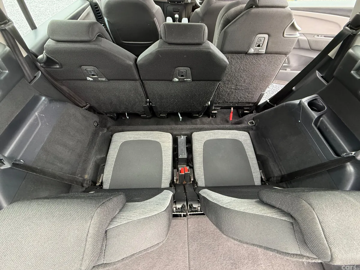 Citroen C4 Hatchback, Diesel, 2017, Grey