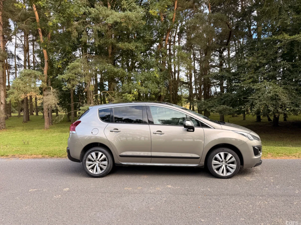 Peugeot 3008 SUV, Petrol, 2016, Grey