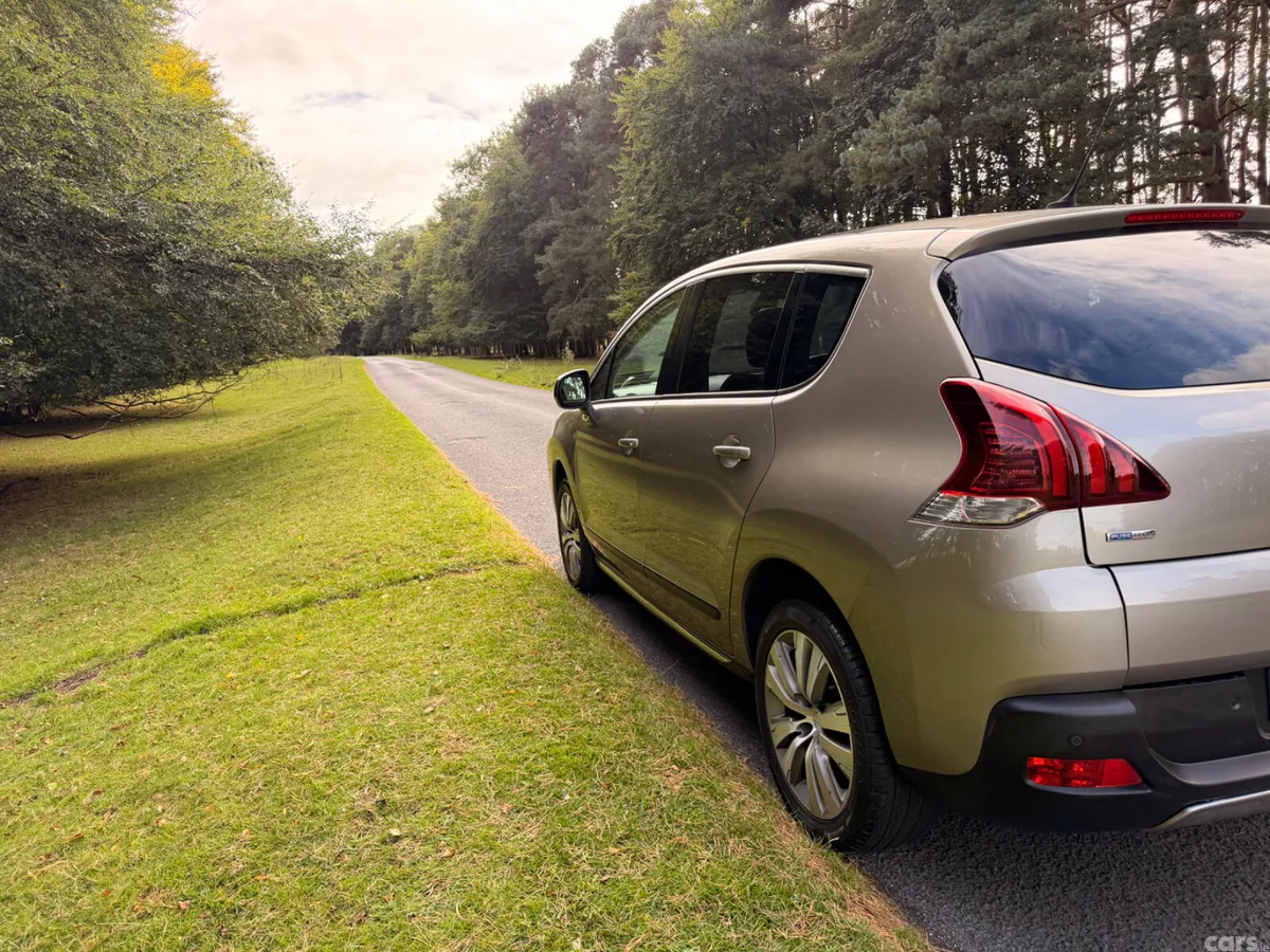 Peugeot 3008 SUV, Petrol, 2016, Grey