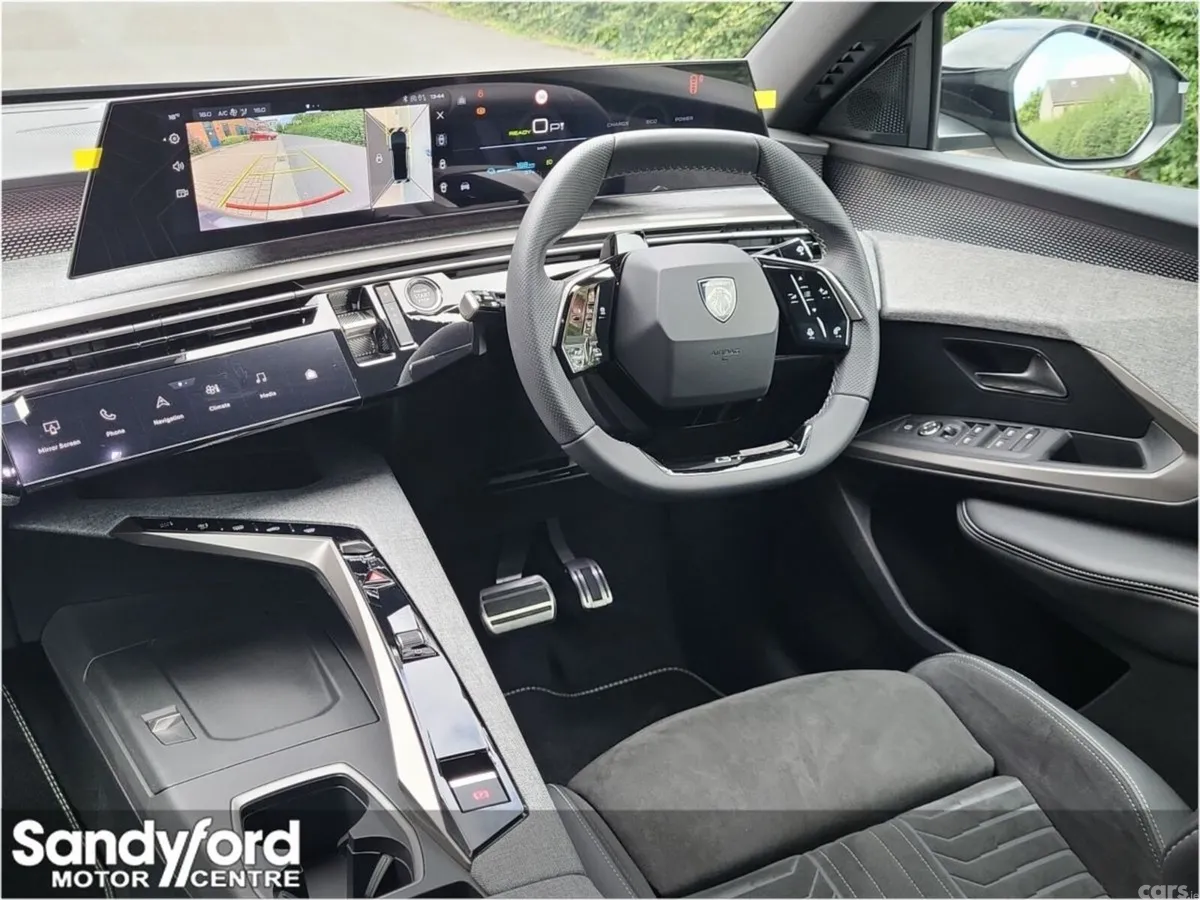Peugeot 3008 SUV, Electric, 2026, Grey