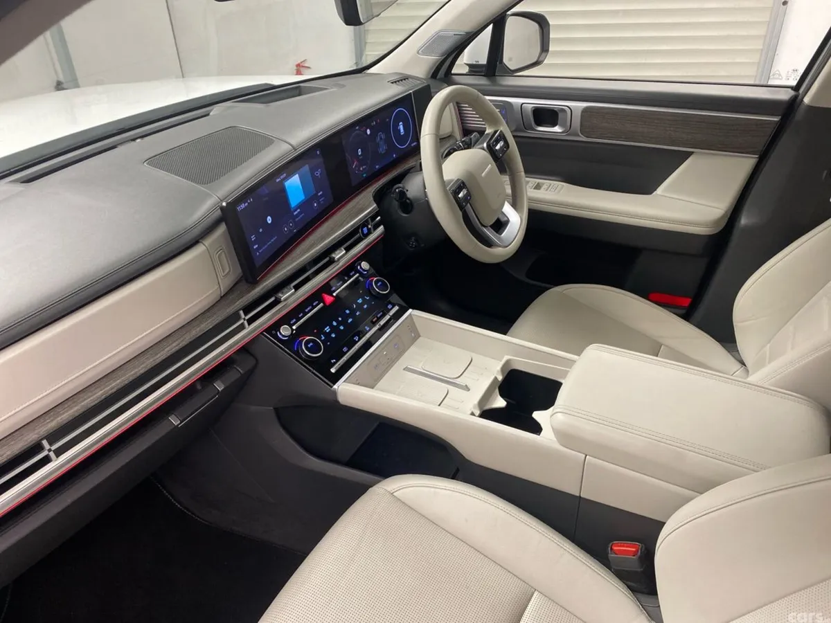 Hyundai Santa Fe SUV, Petrol Plug-in Hybrid, 2025, White