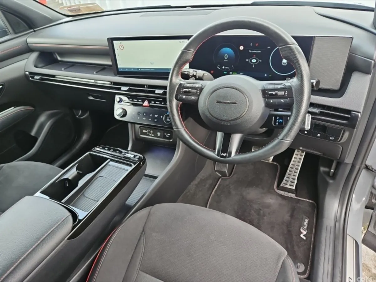 Hyundai Tucson SUV, Petrol Plug-in Hybrid, 2024, Grey