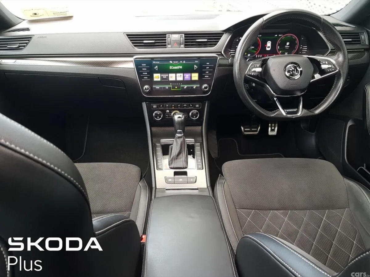 Skoda Superb Saloon, Diesel, 2024, Silver
