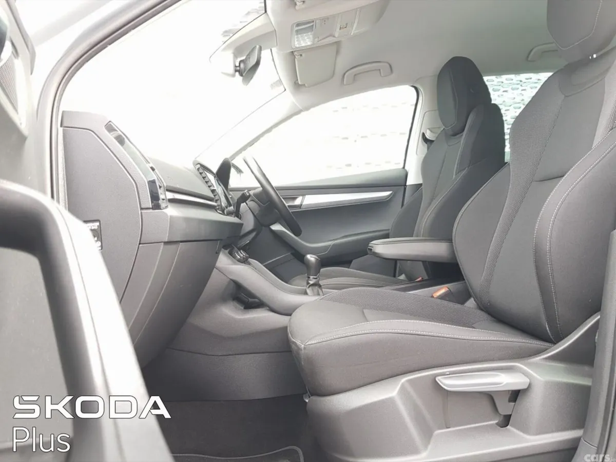 Skoda Karoq Estate, Diesel, 2024, Grey