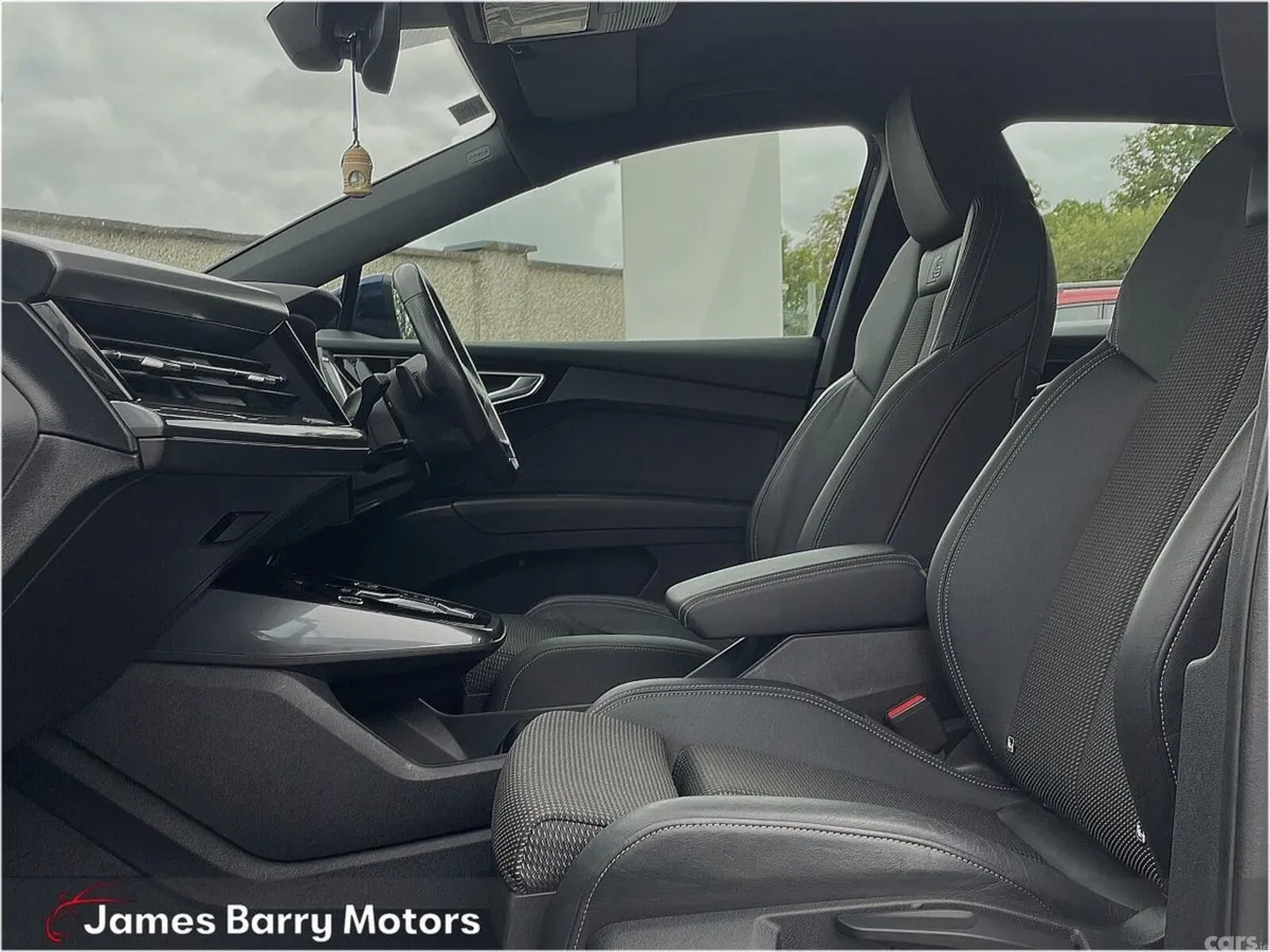 Audi Q4 e-tron SUV, Electric, 2023, Blue