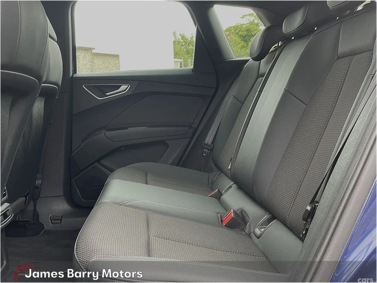 Audi Q4 e-tron SUV, Electric, 2023, Blue